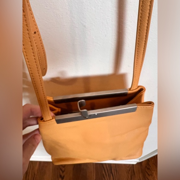 Olbrish Cover B Handmade Leather Triangle Crossbody Camel Bag Made in Germany - Picture 9 of 17